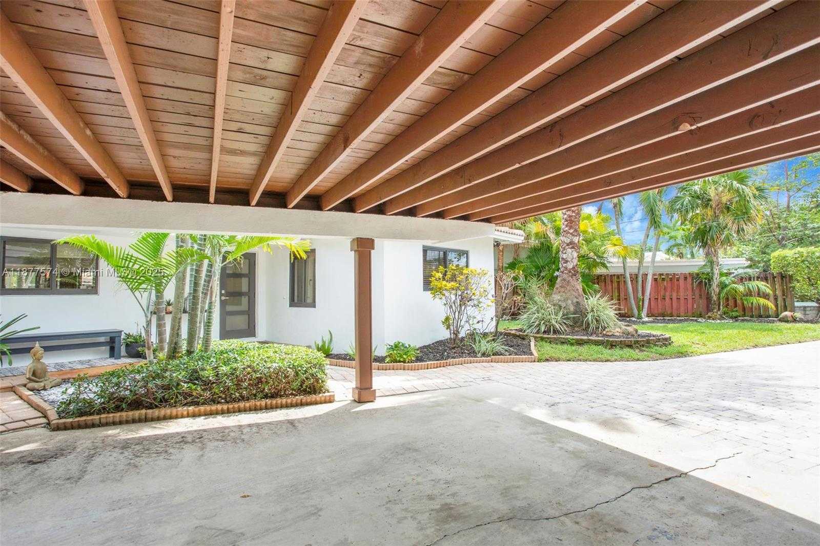 Small Image of 3008 NORTH EAST 1ST TERRACE, Wilton Manors Number 36