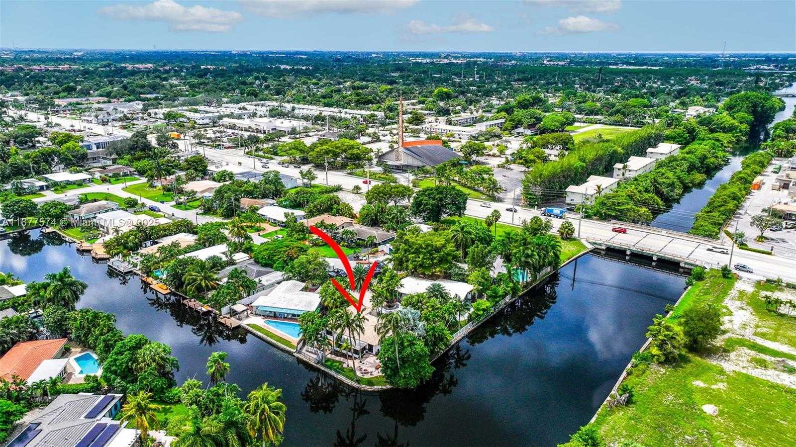 Small Image of 3008 NORTH EAST 1ST TERRACE, Wilton Manors Number 39
