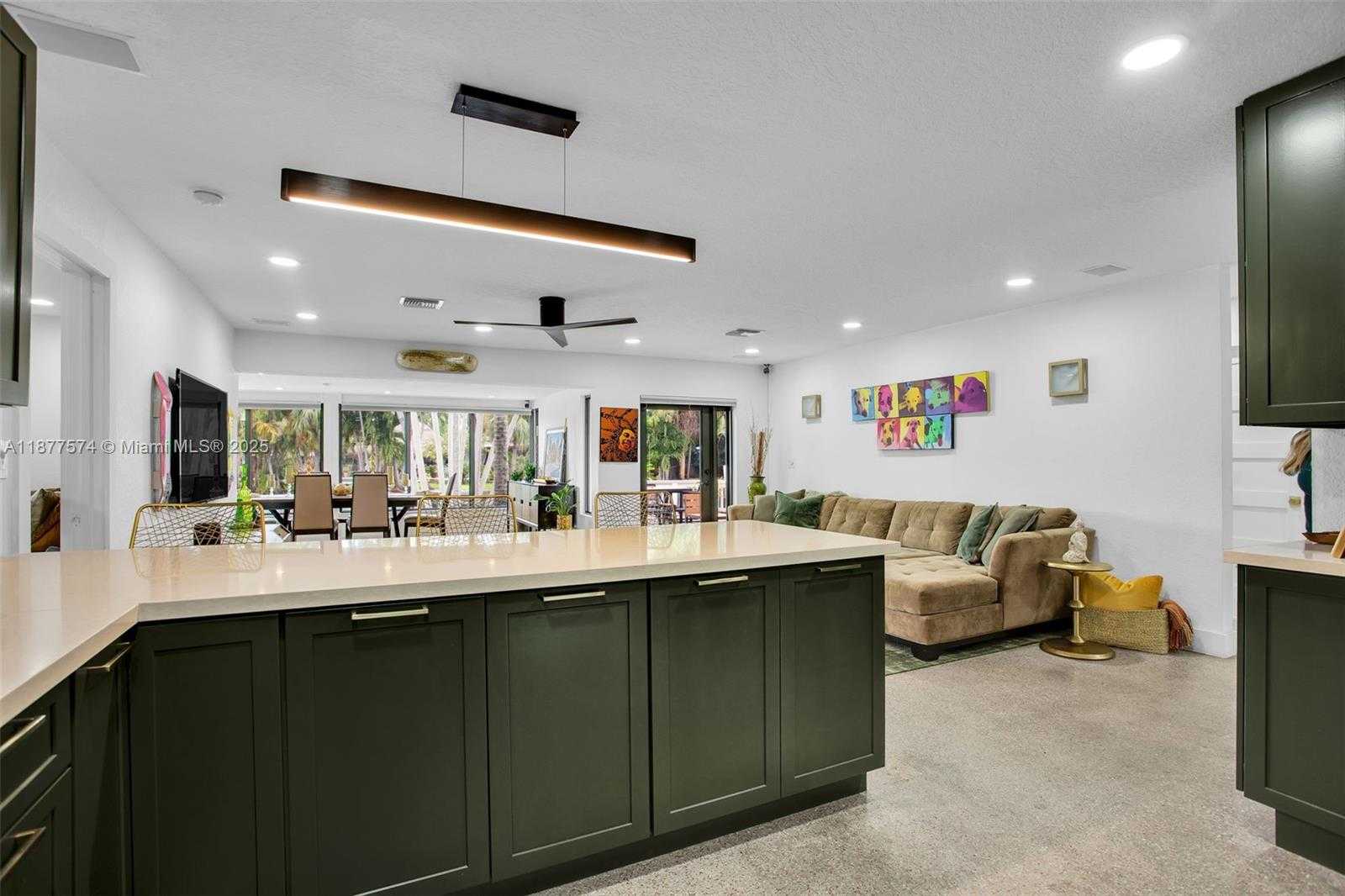 Small Image of 3008 NORTH EAST 1ST TERRACE, Wilton Manors Number 9