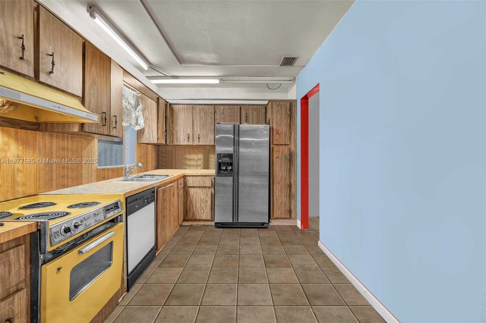 Small Image of 6330 MADISON ST, Hollywood Number 16
