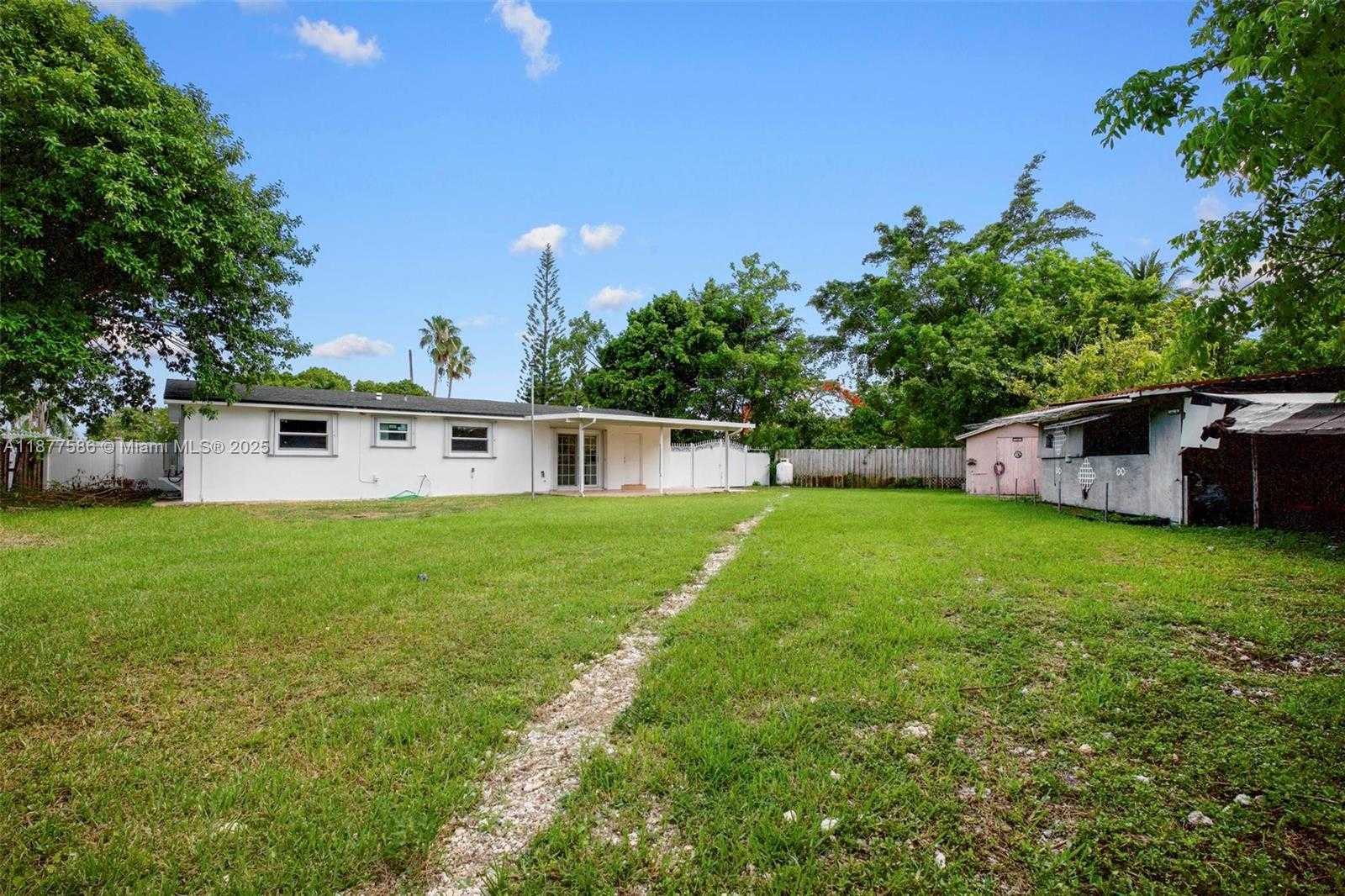 Small Image of 14601 SOUTH WEST 293RD TER, Homestead Number 19
