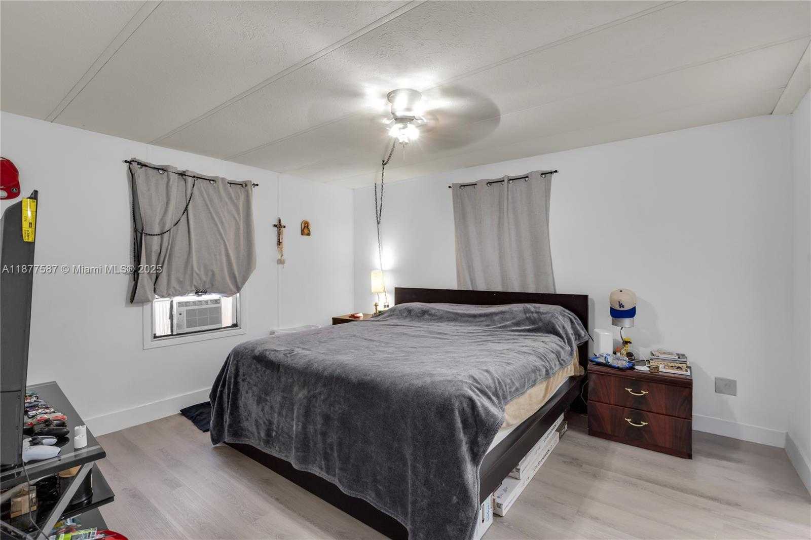 Small Image of 21771 NORTH WEST 6TH ST, Pembroke Pines Number 15