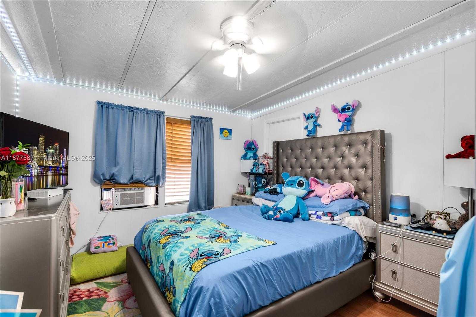 Small Image of 21771 NORTH WEST 6TH ST, Pembroke Pines Number 7