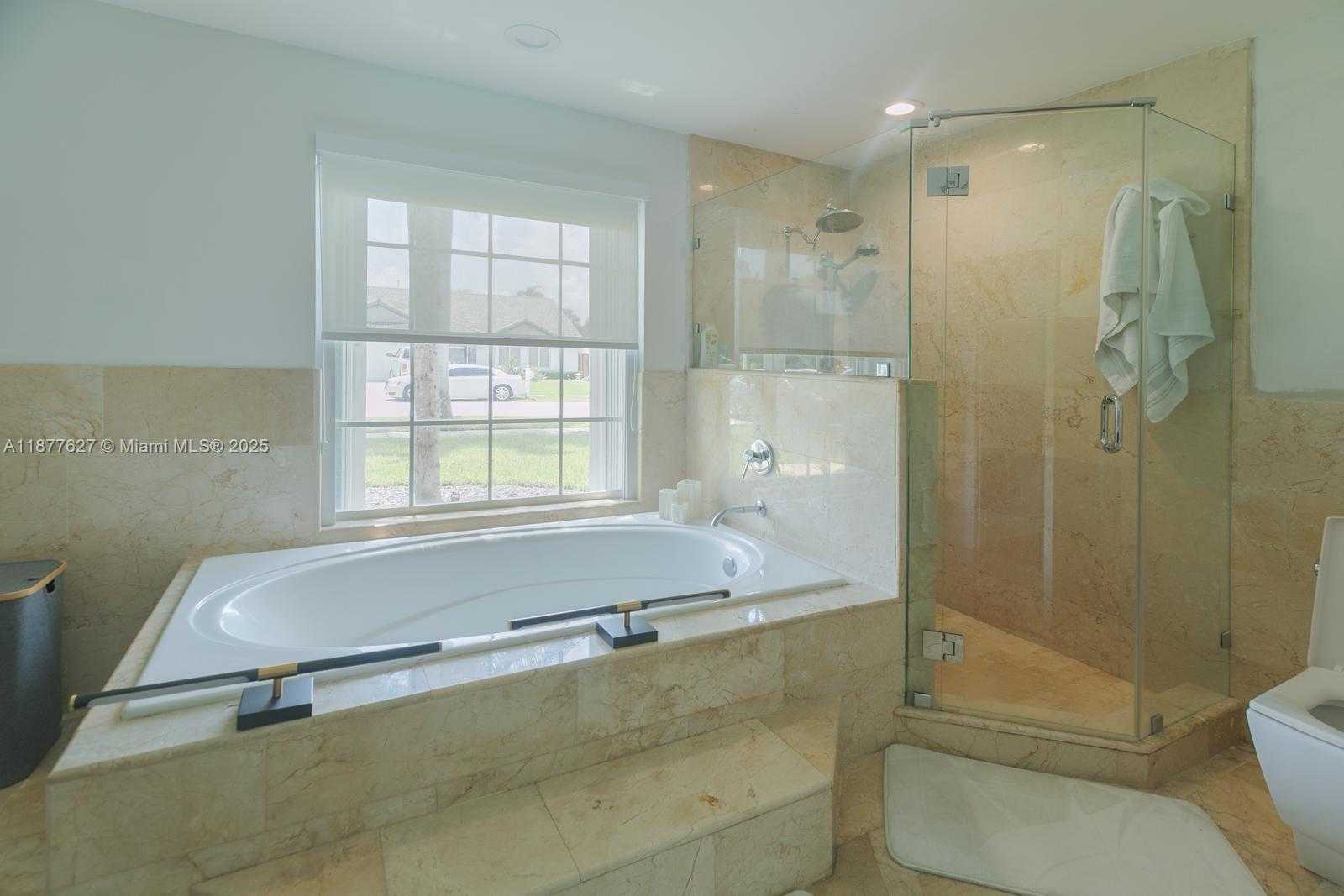 Small Image of 9431 SOUTH WEST 212TH TER, Cutler Bay Number 17