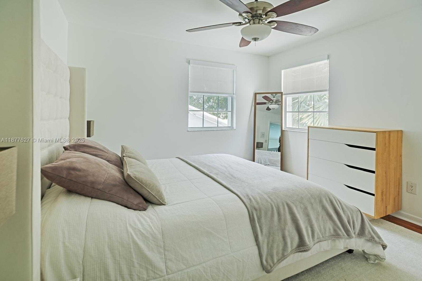 Small Image of 9431 SOUTH WEST 212TH TER, Cutler Bay Number 23