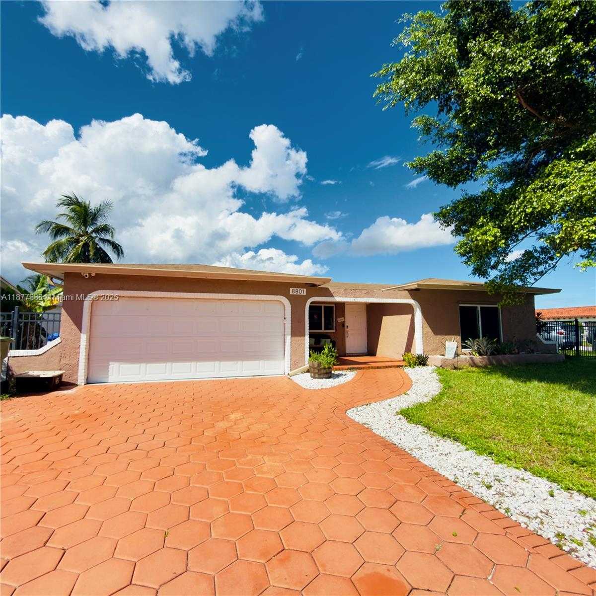Small Image of 8801 NORTH WEST 6TH ST, Pembroke Pines Number 2