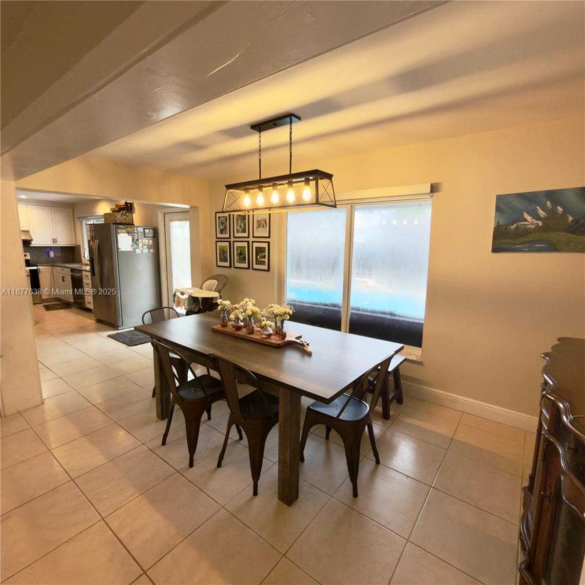 Small Image of 8801 NORTH WEST 6TH ST, Pembroke Pines Number 7
