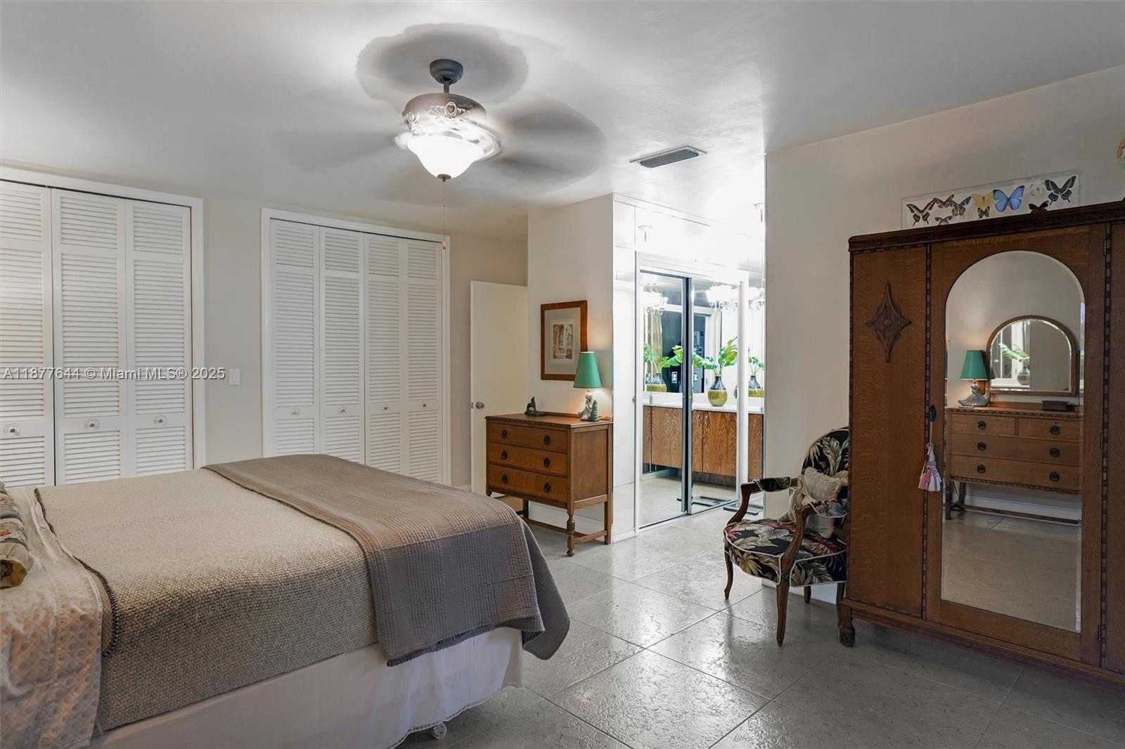 Small Image of 13900 SOUTH WEST 72ND CT, Palmetto Bay Number 31