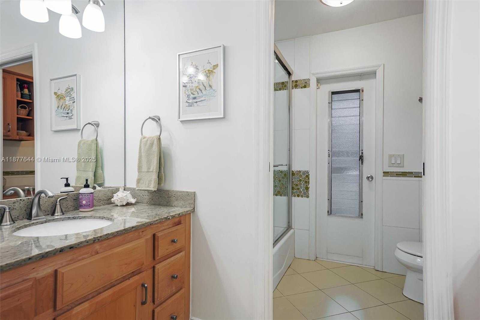 Small Image of 13900 SOUTH WEST 72ND CT, Palmetto Bay Number 41