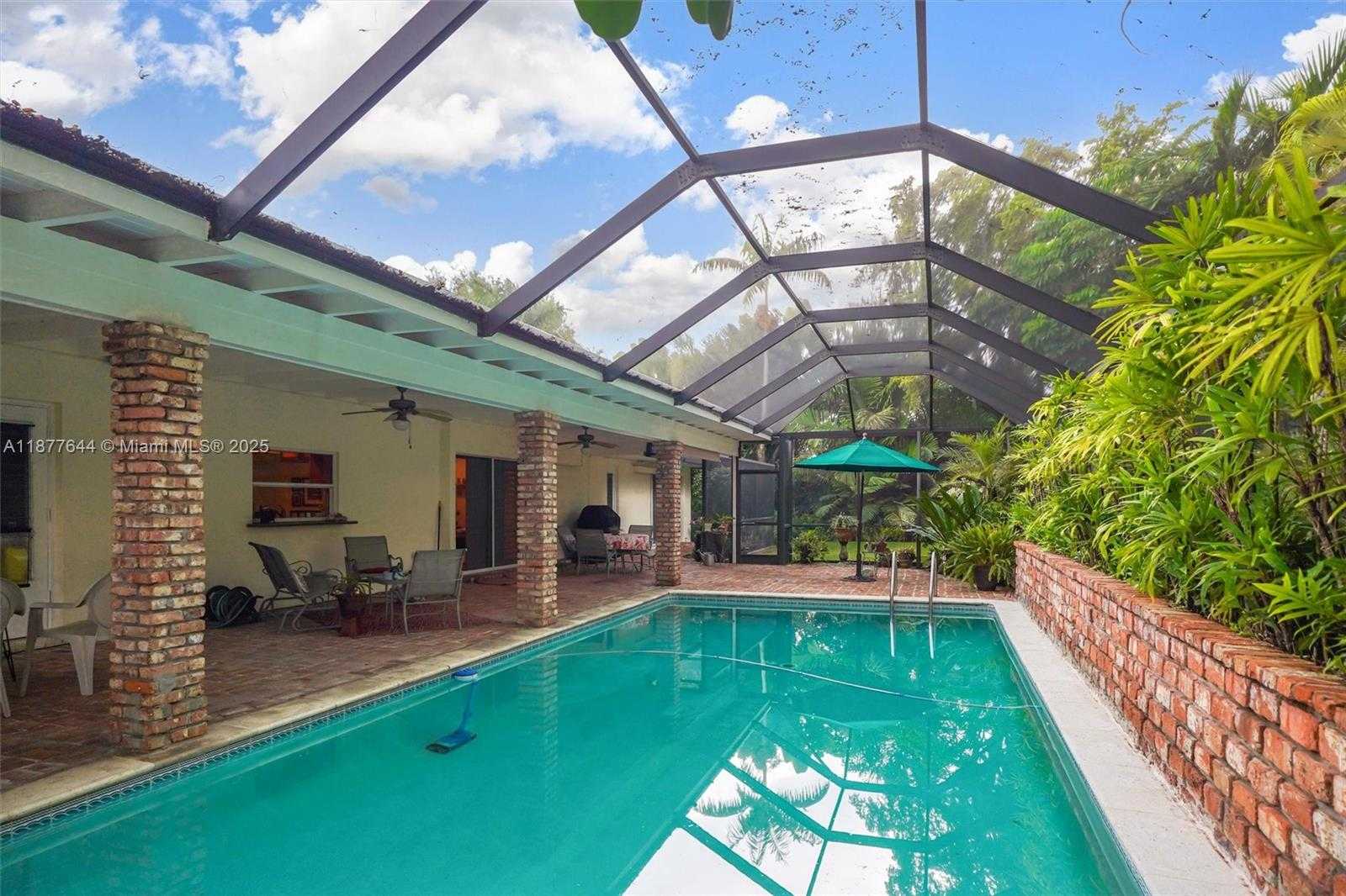 Small Image of 13900 SOUTH WEST 72ND CT, Palmetto Bay Number 54