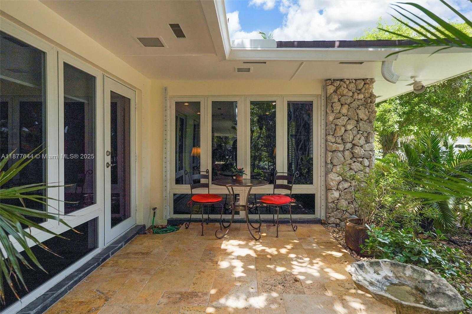 Small Image of 13900 SOUTH WEST 72ND CT, Palmetto Bay Number 6