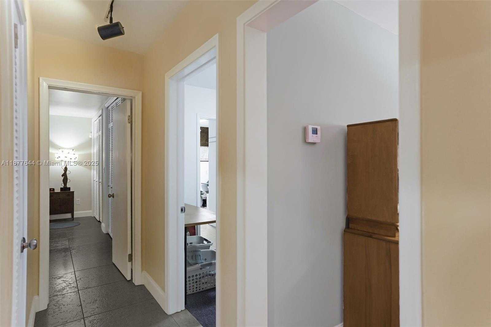 Small Image of 13900 SOUTH WEST 72ND CT, Palmetto Bay Number 62