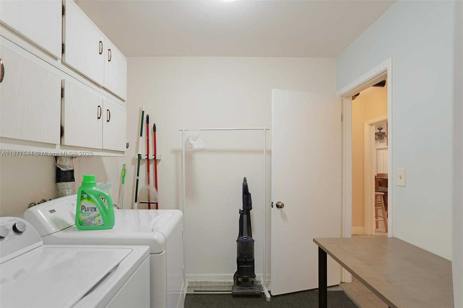 Small Image of 13900 SOUTH WEST 72ND CT, Palmetto Bay Number 64