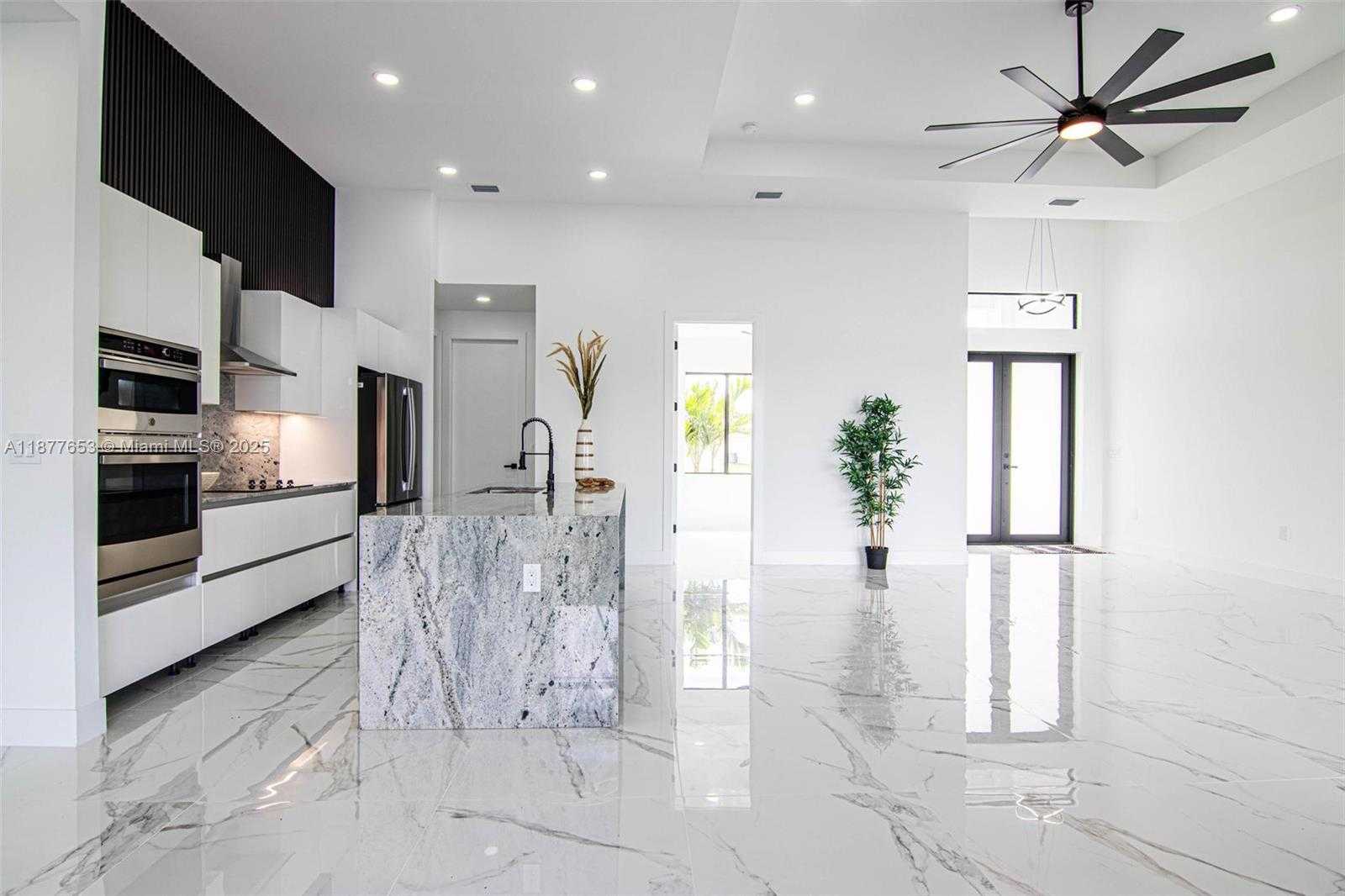 Small Image of 829 NORTH WEST 29TH AVE, Other City - In The State Of Florida Number 14