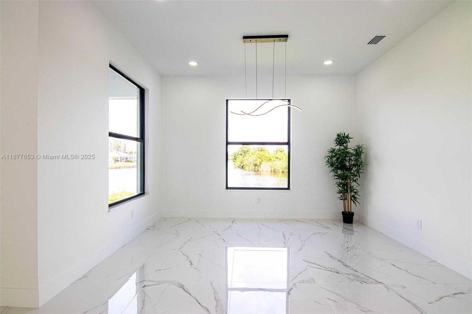 Small Image of 829 NORTH WEST 29TH AVE, Other City - In The State Of Florida Number 21
