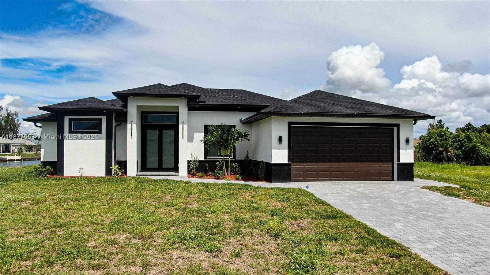 Small Image of 829 NORTH WEST 29TH AVE, Other City - In The State Of Florida Number 30