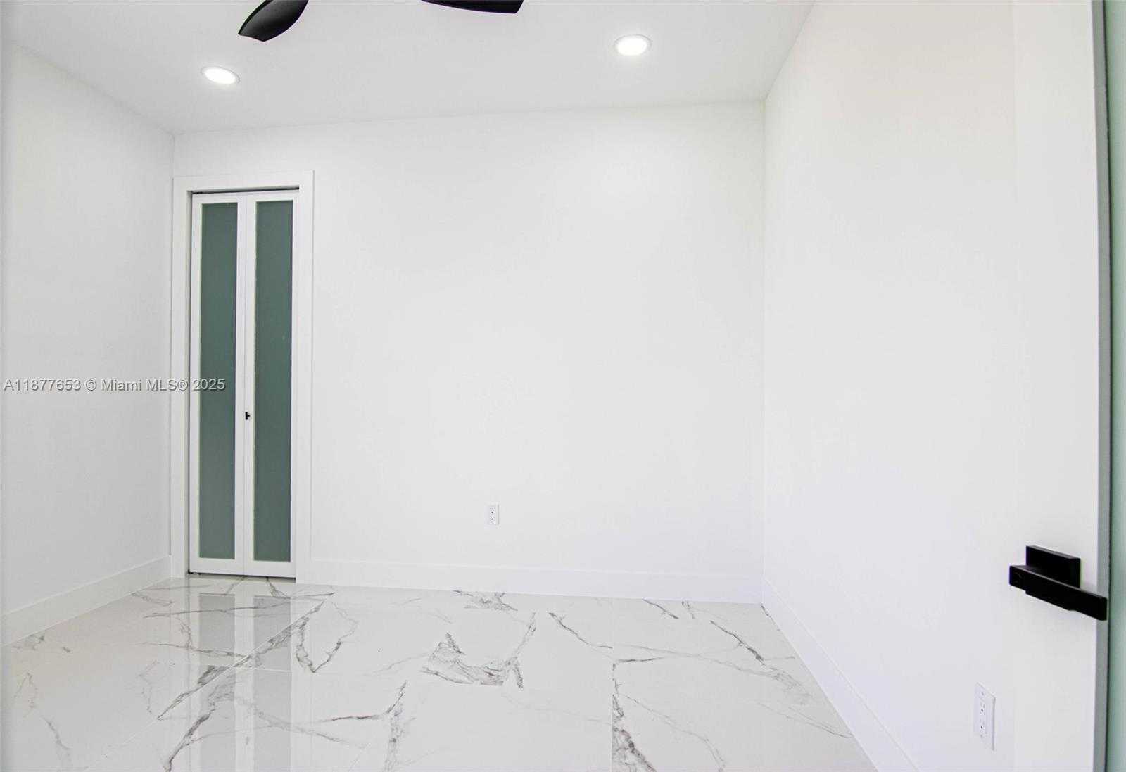 Small Image of 829 NORTH WEST 29TH AVE, Other City - In The State Of Florida Number 40