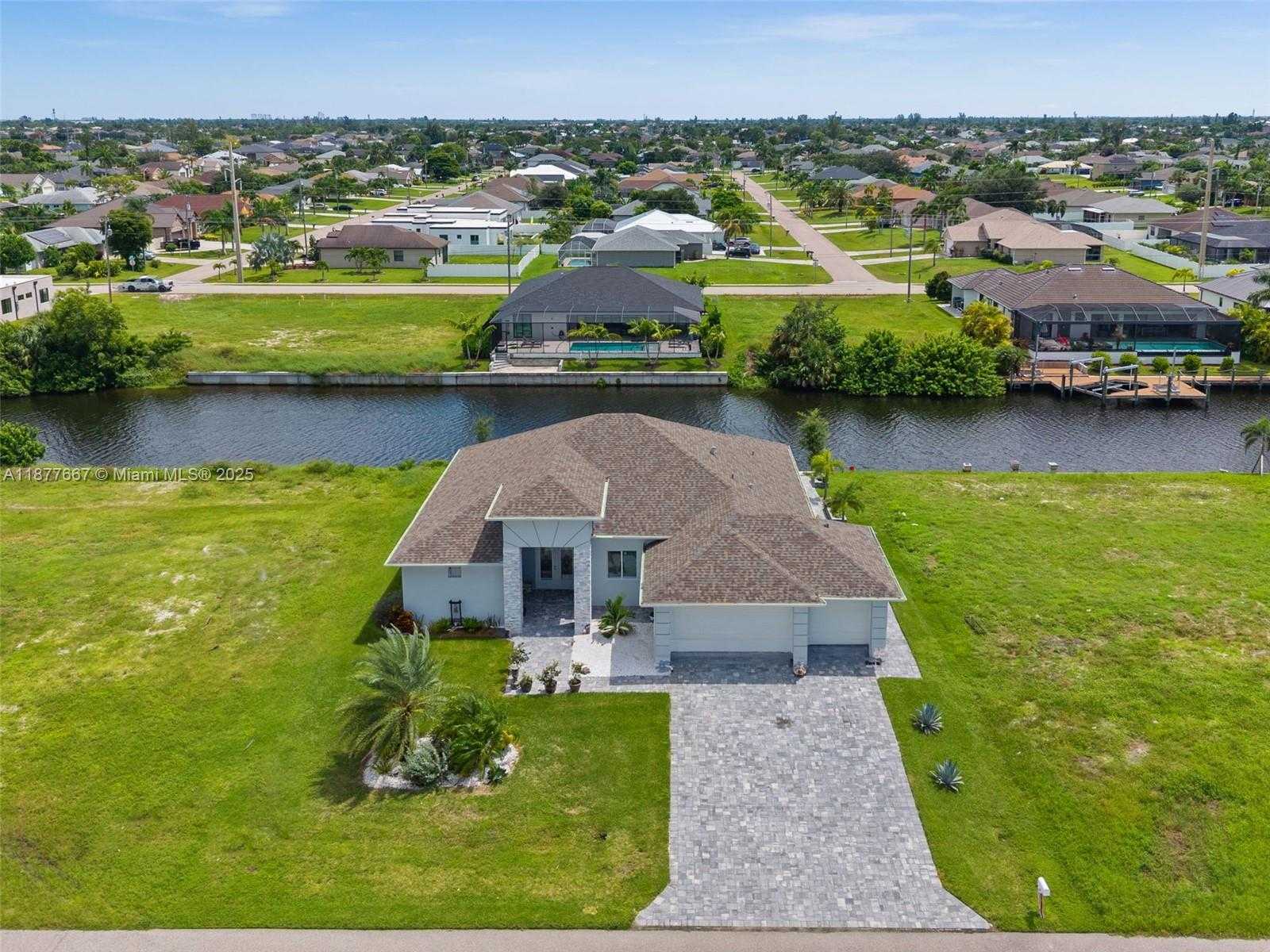 Small Image of 2623 SOUTH WEST 21ST AVE, Cape Coral Number 3