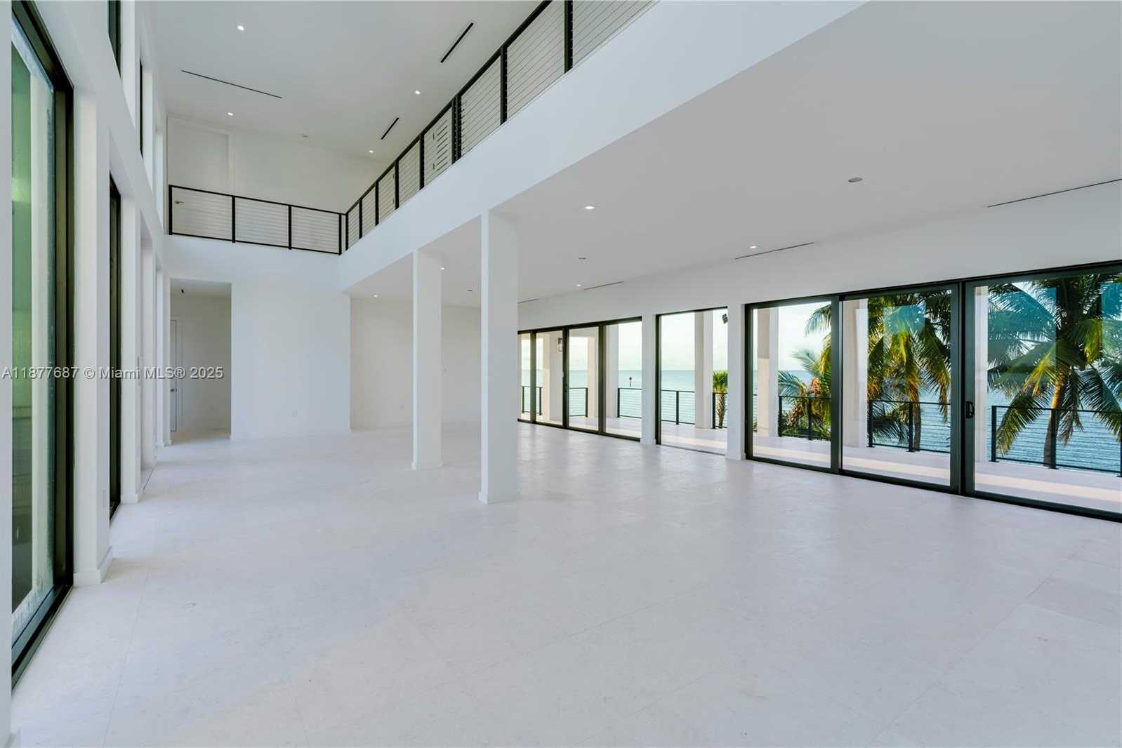 Small Image of 650 LUGO AVE, Coral Gables Number 11