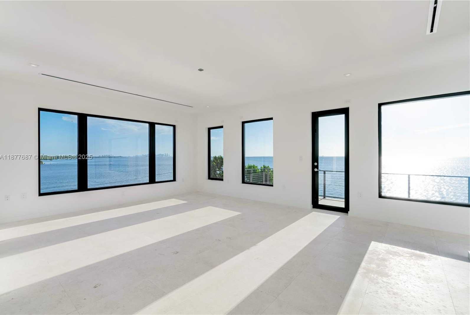 Small Image of 650 LUGO AVE, Coral Gables Number 18