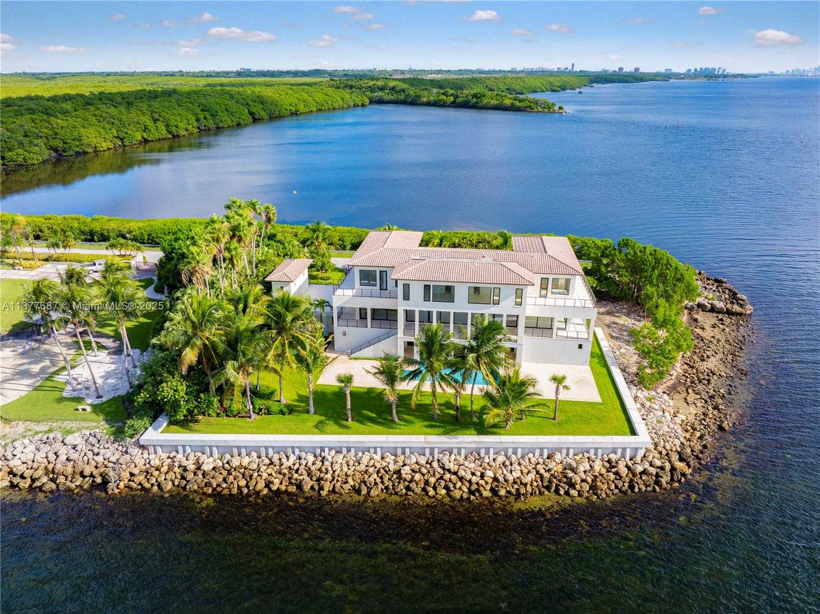 Small Image of 650 LUGO AVE, Coral Gables Number 34