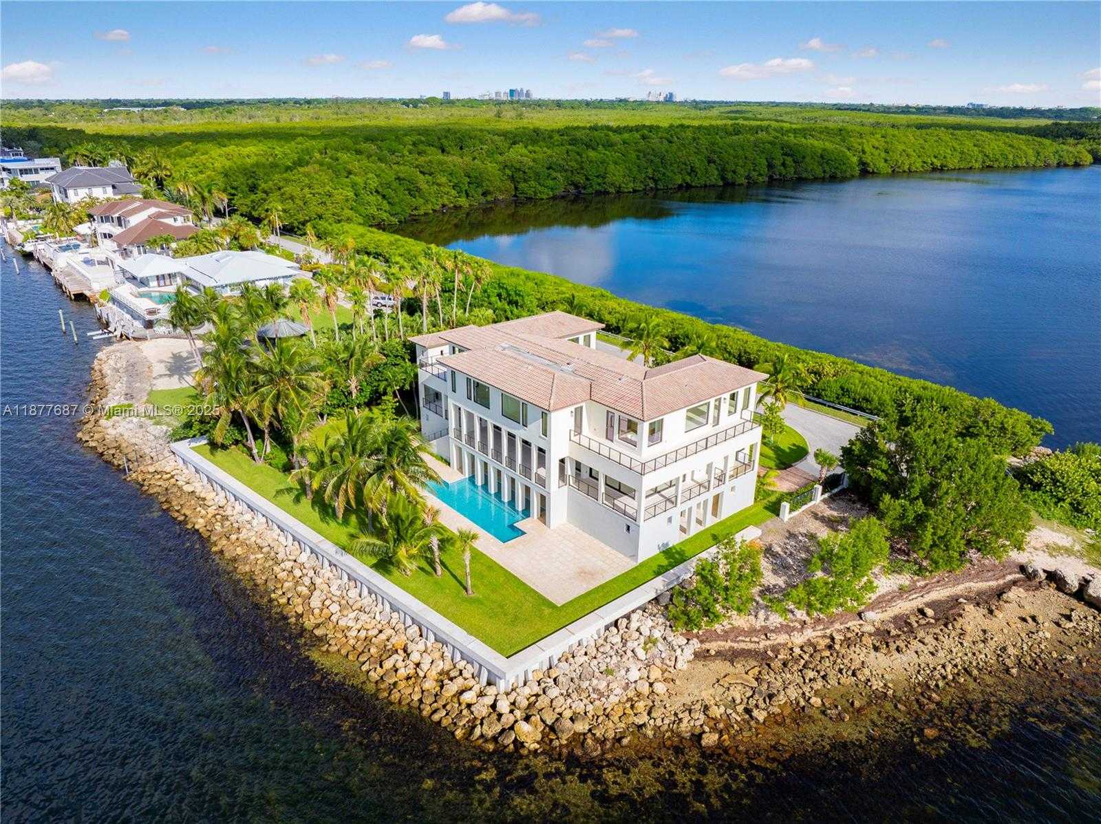 Small Image of 650 LUGO AVE, Coral Gables Number 35