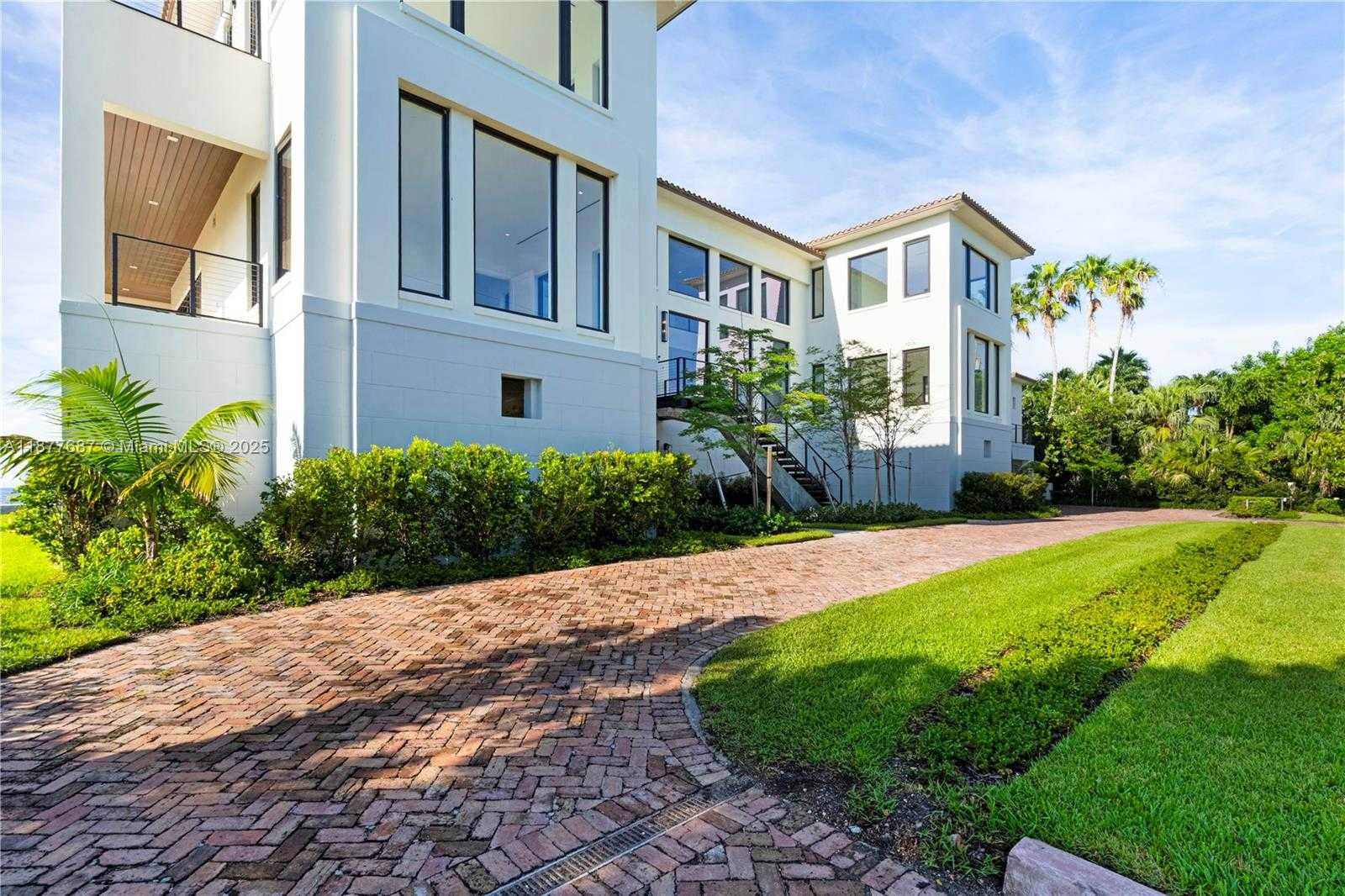 Small Image of 650 LUGO AVE, Coral Gables Number 6