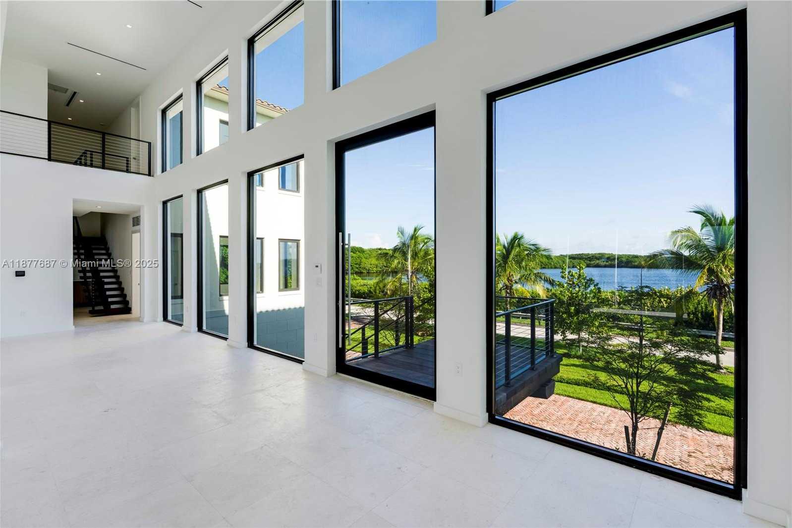 Small Image of 650 LUGO AVE, Coral Gables Number 7