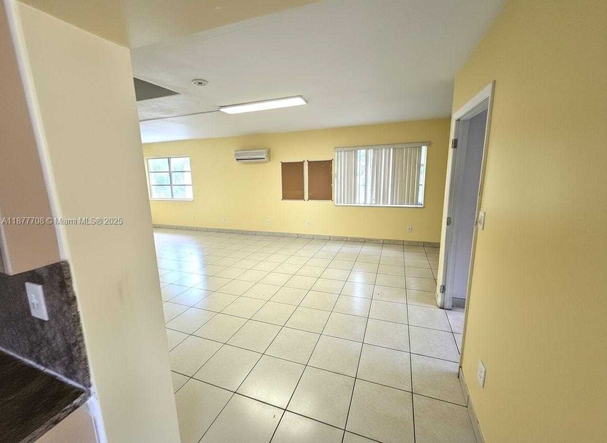Small Image of 537 NORTH WEST 20TH AVE, Fort Lauderdale Number 4