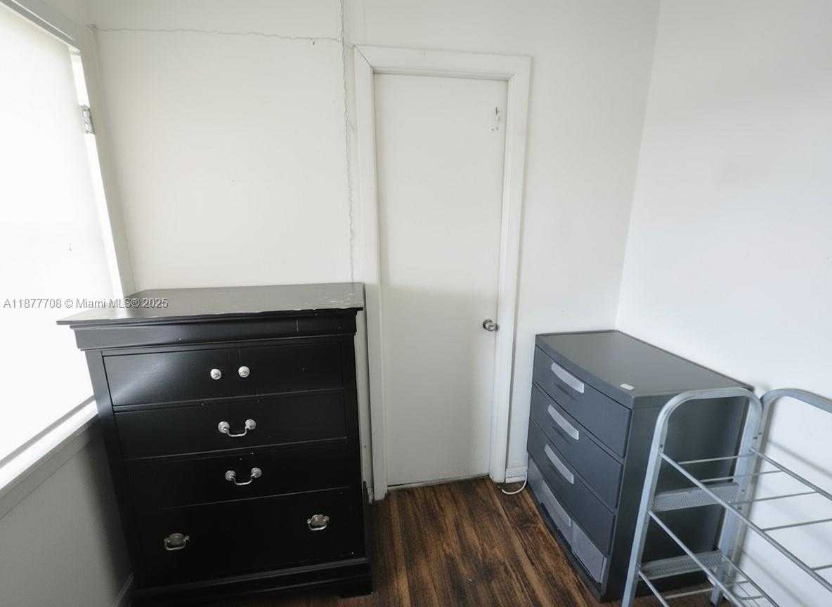 Small Image of 537 NORTH WEST 20TH AVE, Fort Lauderdale Number 9