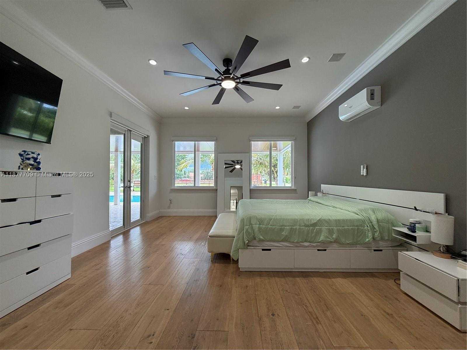 Small Image of 21500 SOUTH WEST 232ND ST, Miami Number 15