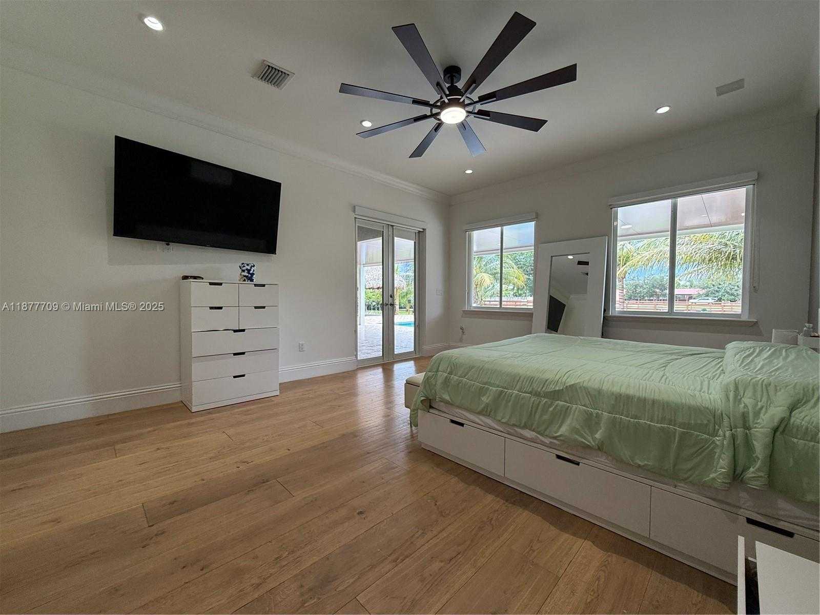 Small Image of 21500 SOUTH WEST 232ND ST, Miami Number 16