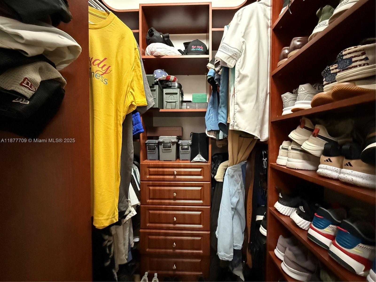 Small Image of 21500 SOUTH WEST 232ND ST, Miami Number 20