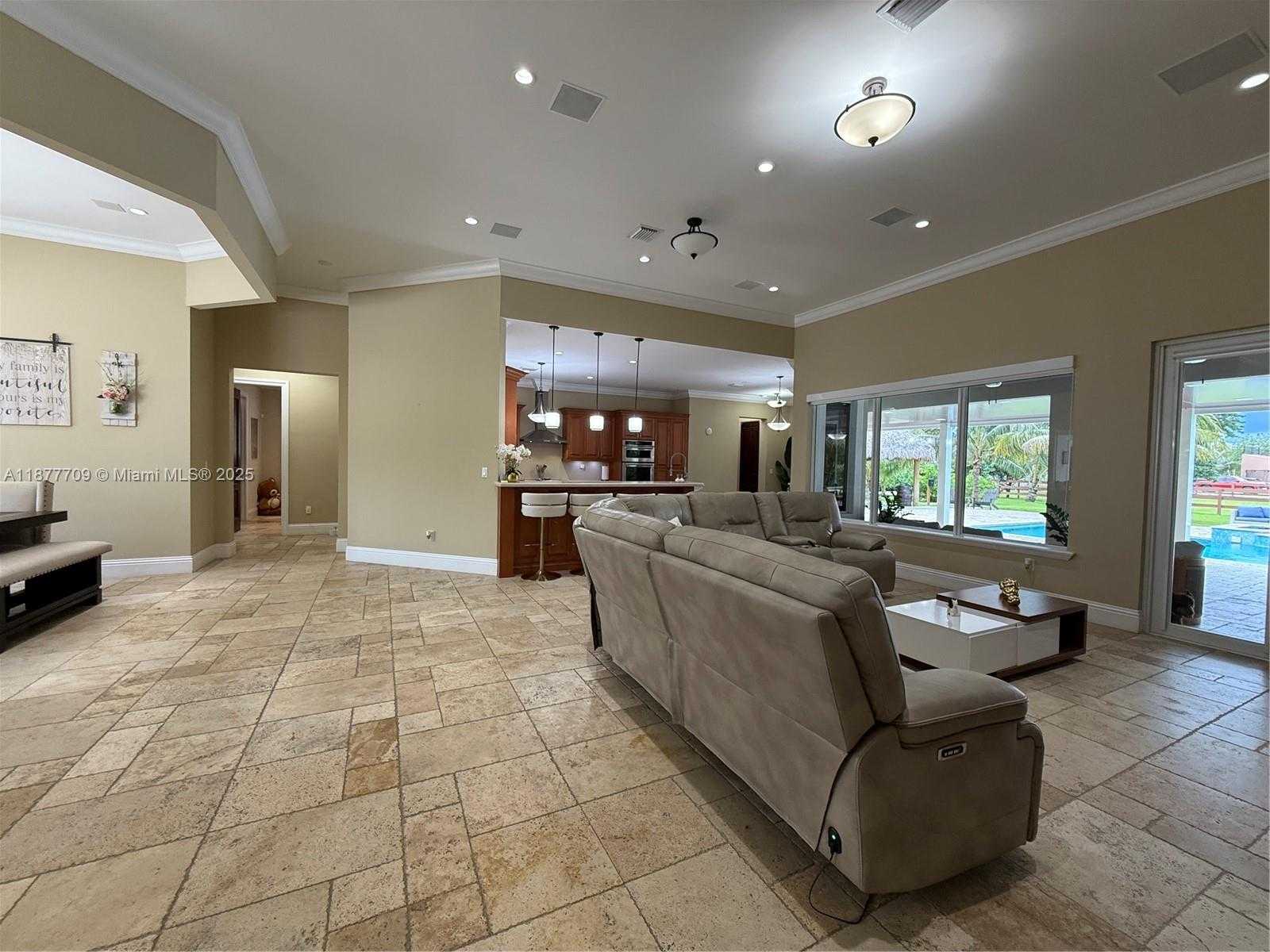 Small Image of 21500 SOUTH WEST 232ND ST, Miami Number 21