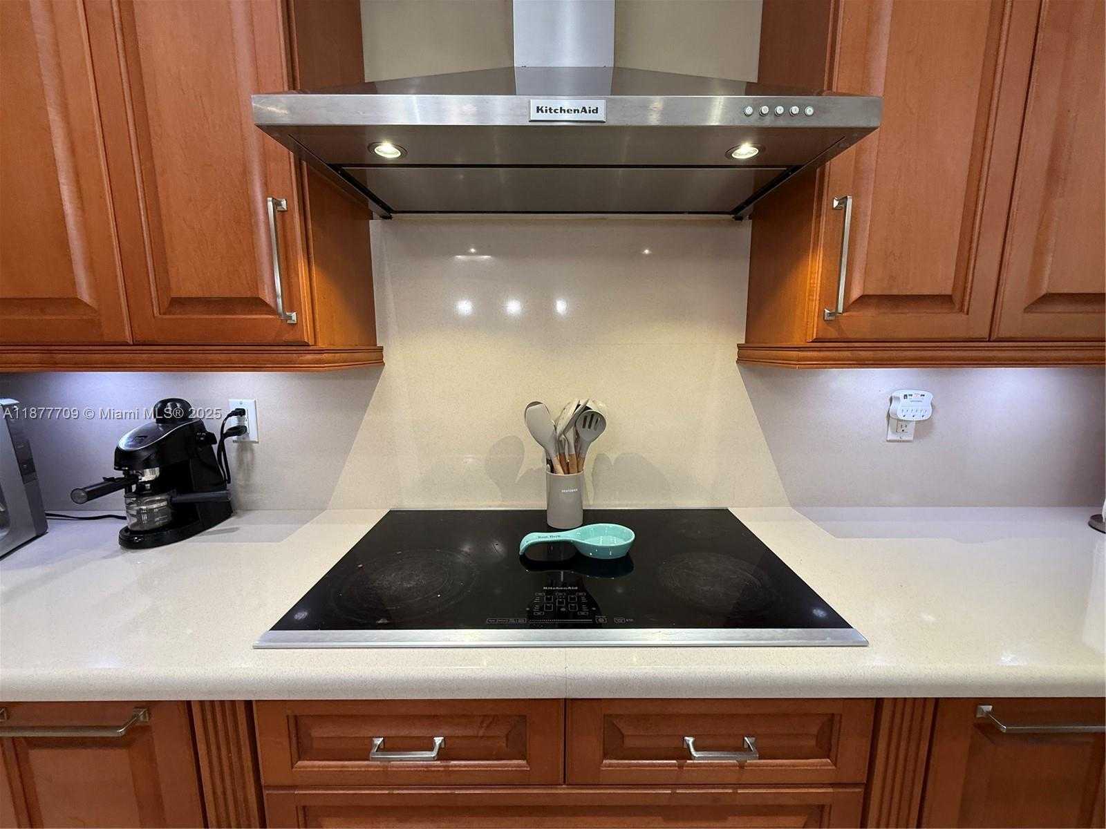 Small Image of 21500 SOUTH WEST 232ND ST, Miami Number 25