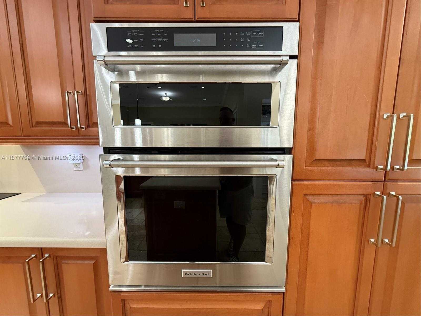 Small Image of 21500 SOUTH WEST 232ND ST, Miami Number 26