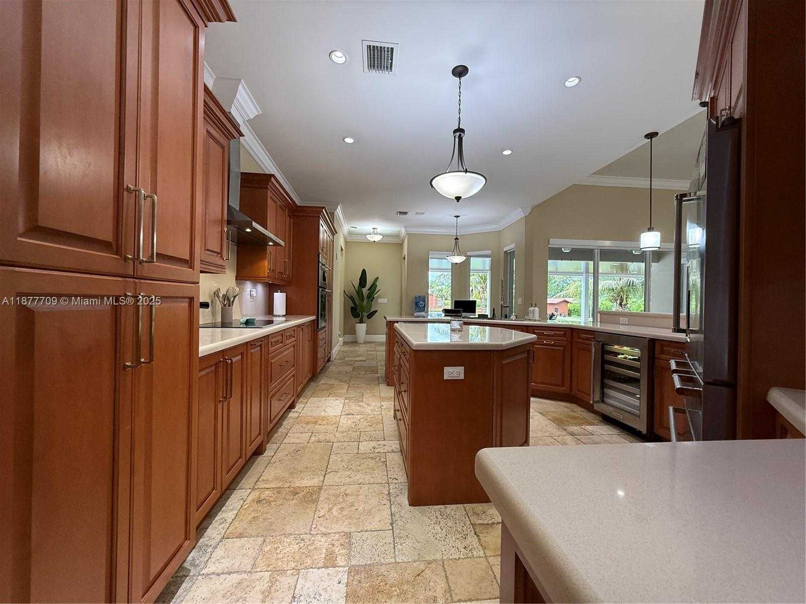 Small Image of 21500 SOUTH WEST 232ND ST, Miami Number 28