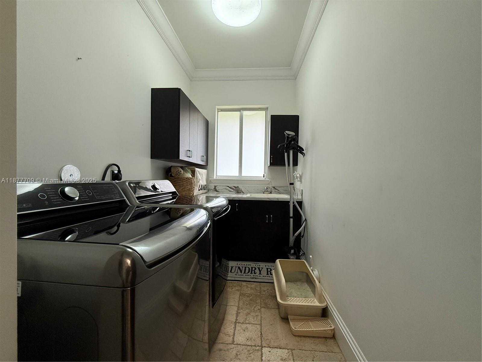 Small Image of 21500 SOUTH WEST 232ND ST, Miami Number 33