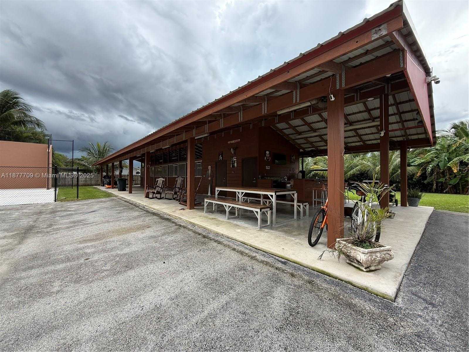 Small Image of 21500 SOUTH WEST 232ND ST, Miami Number 56