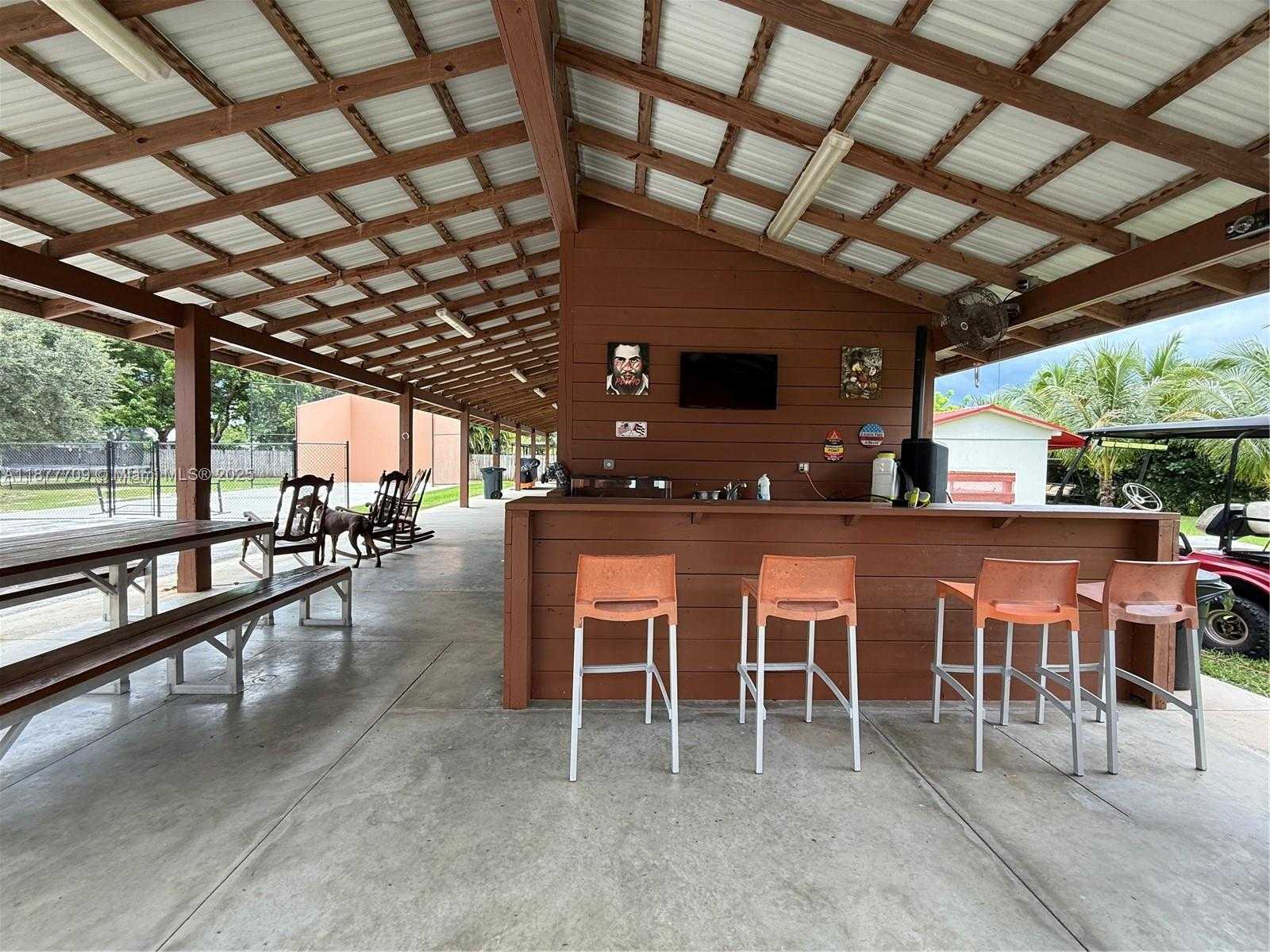 Small Image of 21500 SOUTH WEST 232ND ST, Miami Number 57
