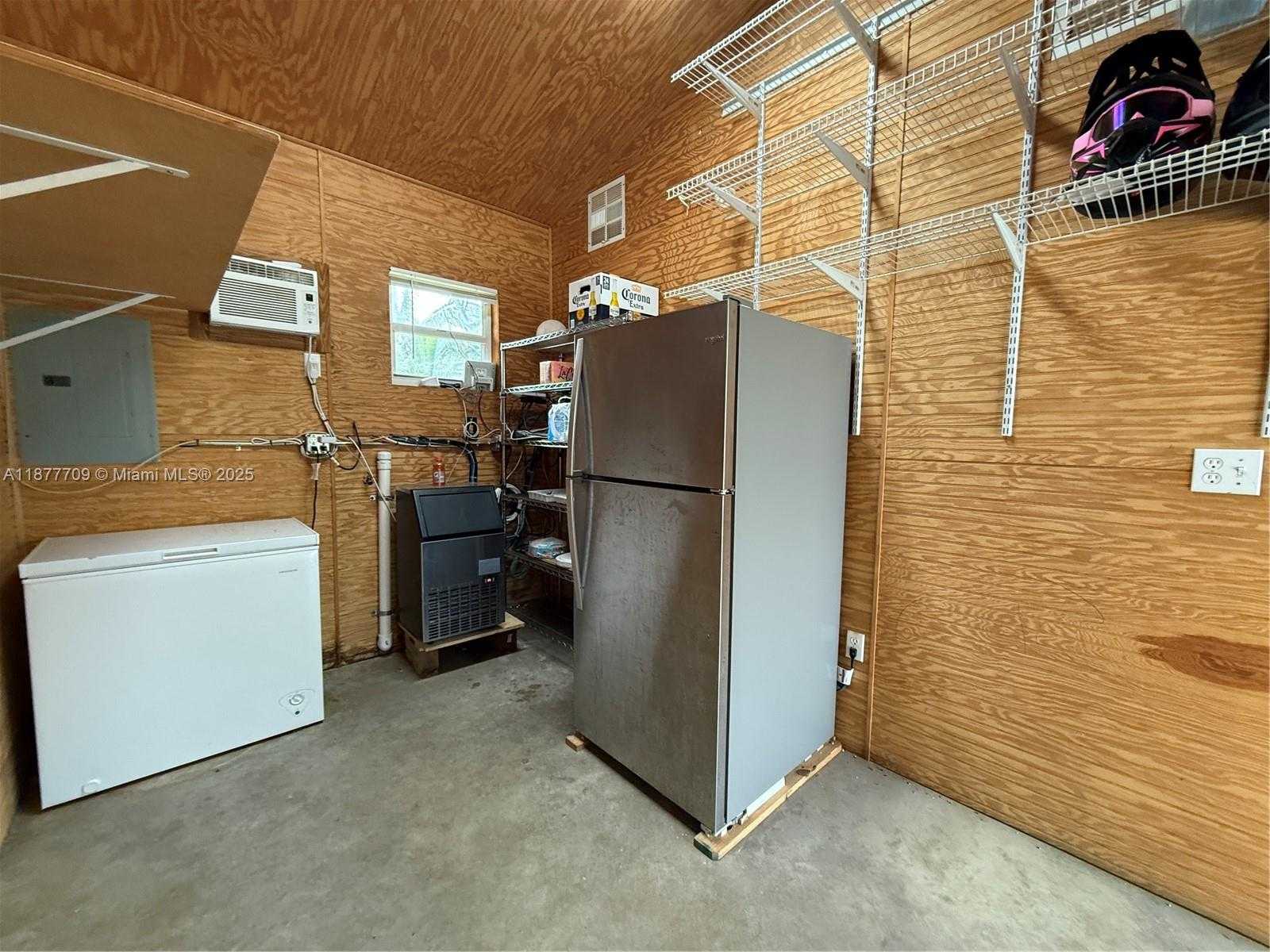 Small Image of 21500 SOUTH WEST 232ND ST, Miami Number 61