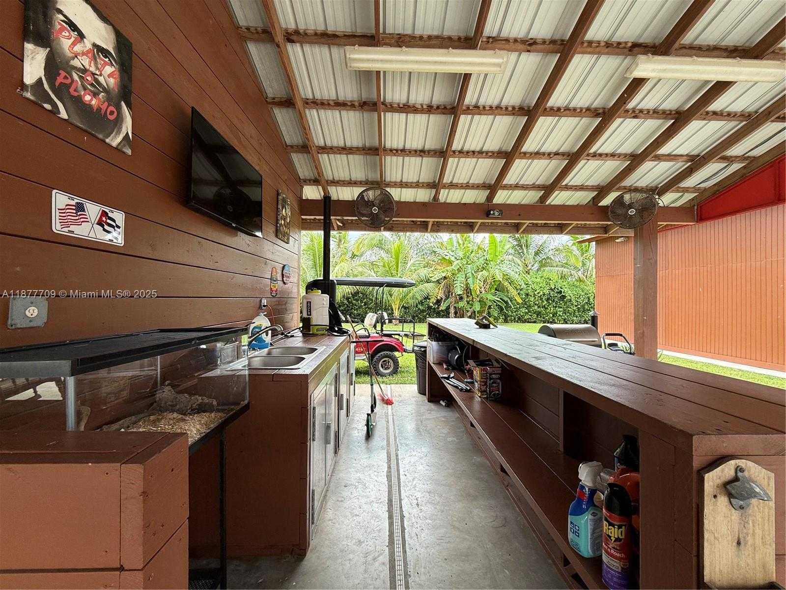 Small Image of 21500 SOUTH WEST 232ND ST, Miami Number 63