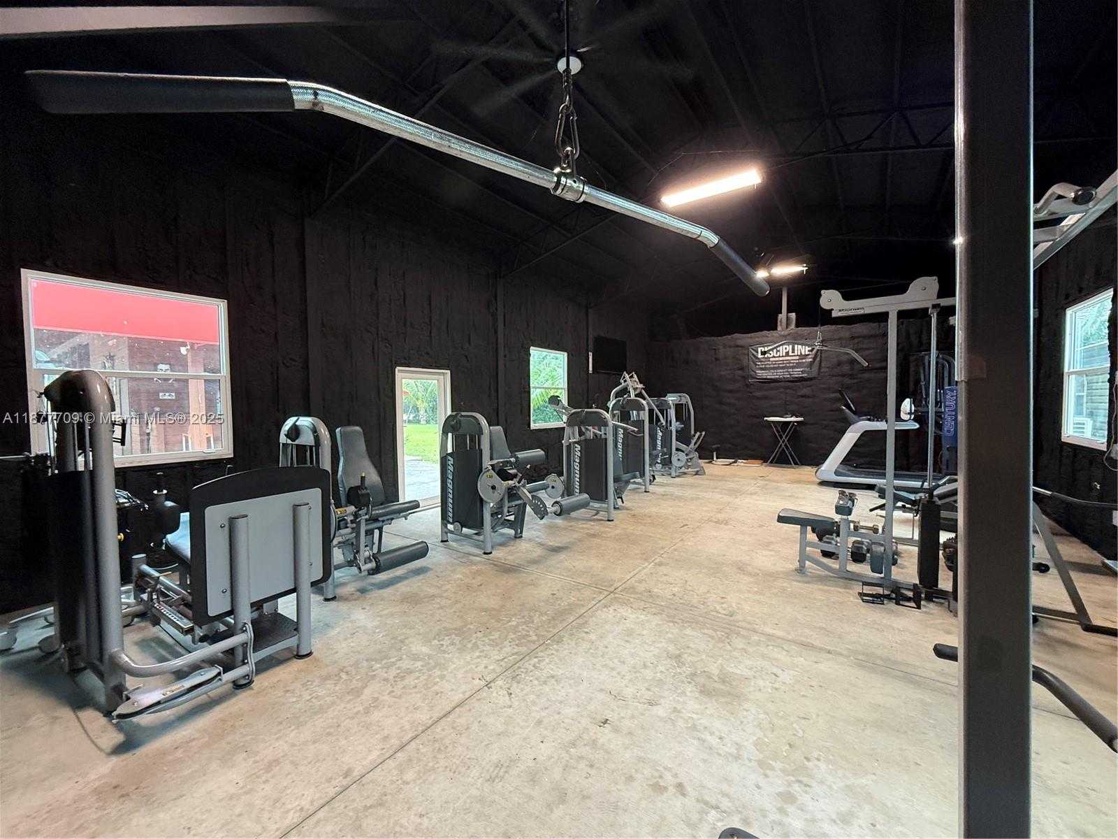 Small Image of 21500 SOUTH WEST 232ND ST, Miami Number 68