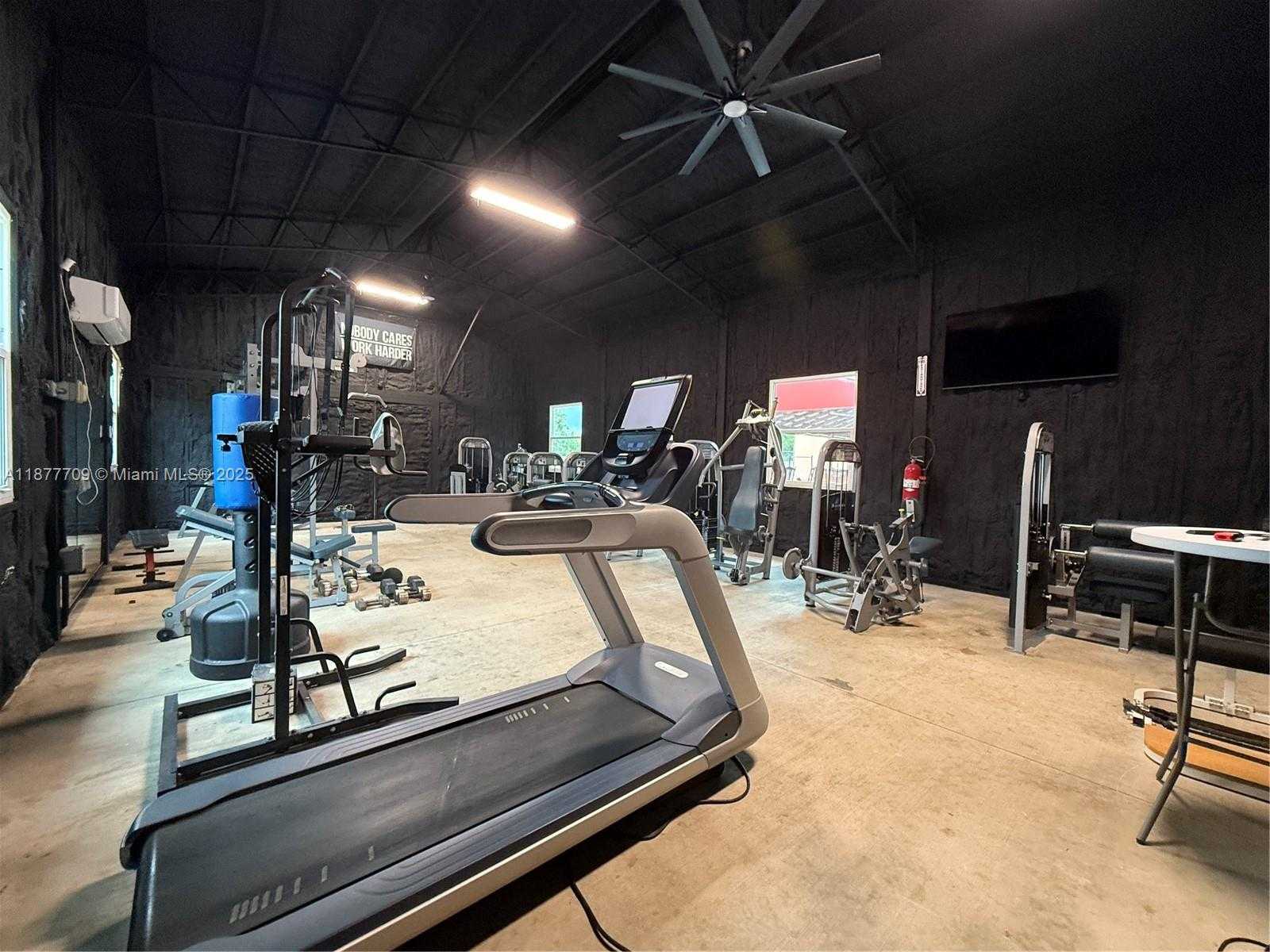 Small Image of 21500 SOUTH WEST 232ND ST, Miami Number 69