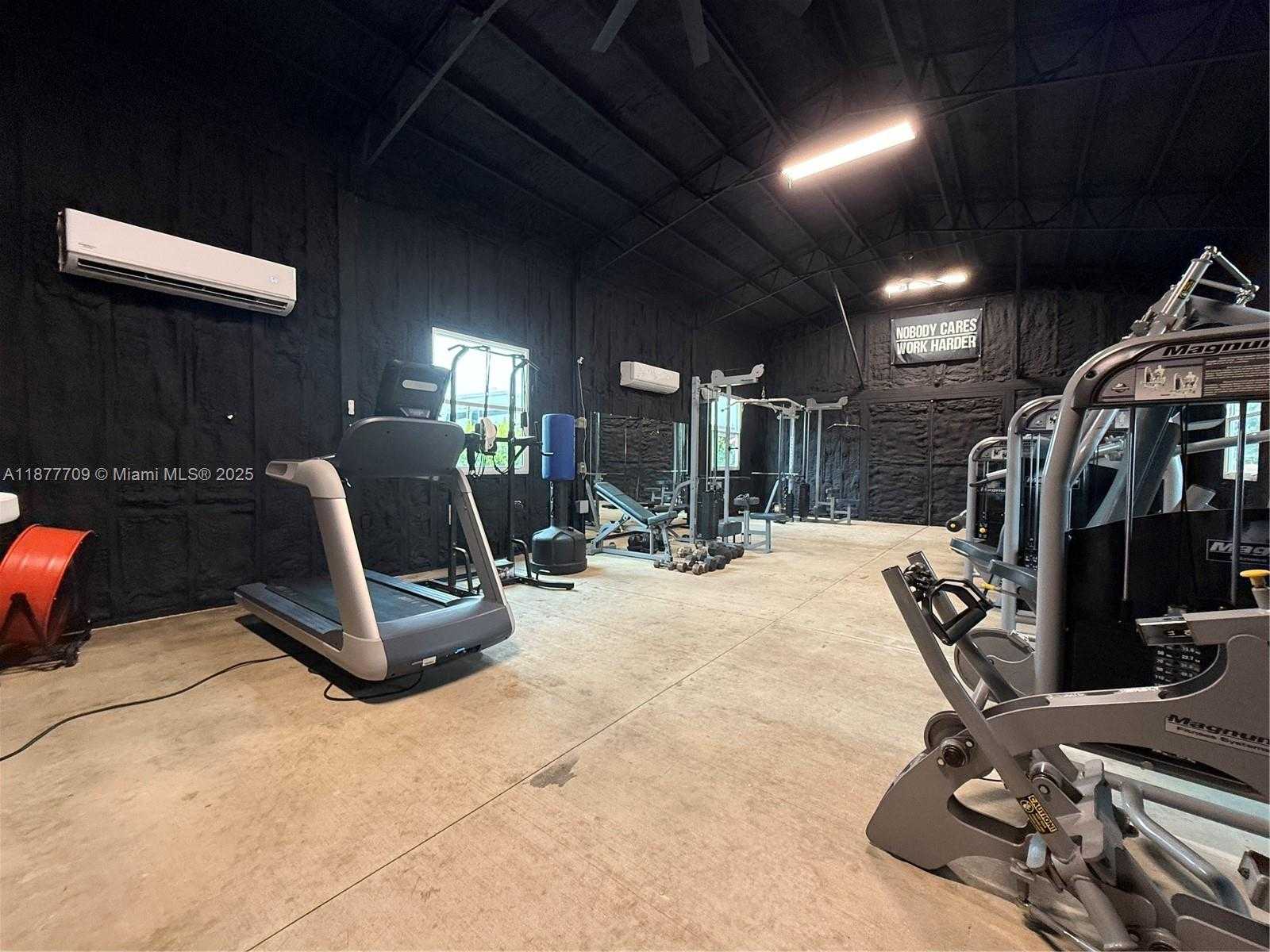 Small Image of 21500 SOUTH WEST 232ND ST, Miami Number 71