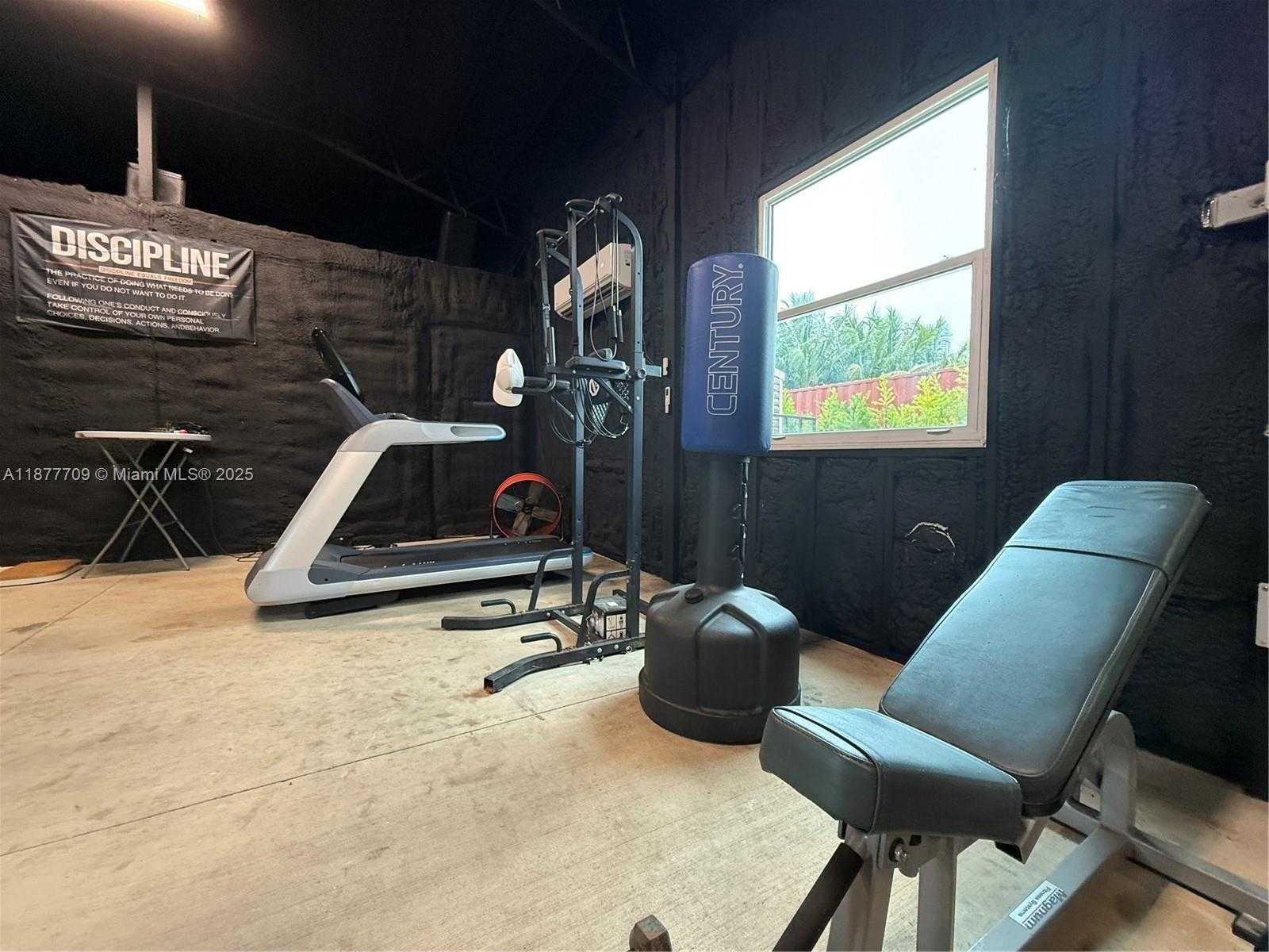 Small Image of 21500 SOUTH WEST 232ND ST, Miami Number 72