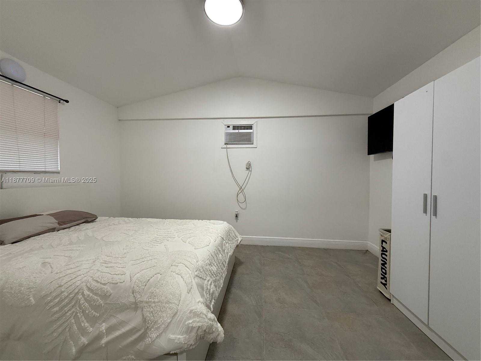 Small Image of 21500 SOUTH WEST 232ND ST, Miami Number 82
