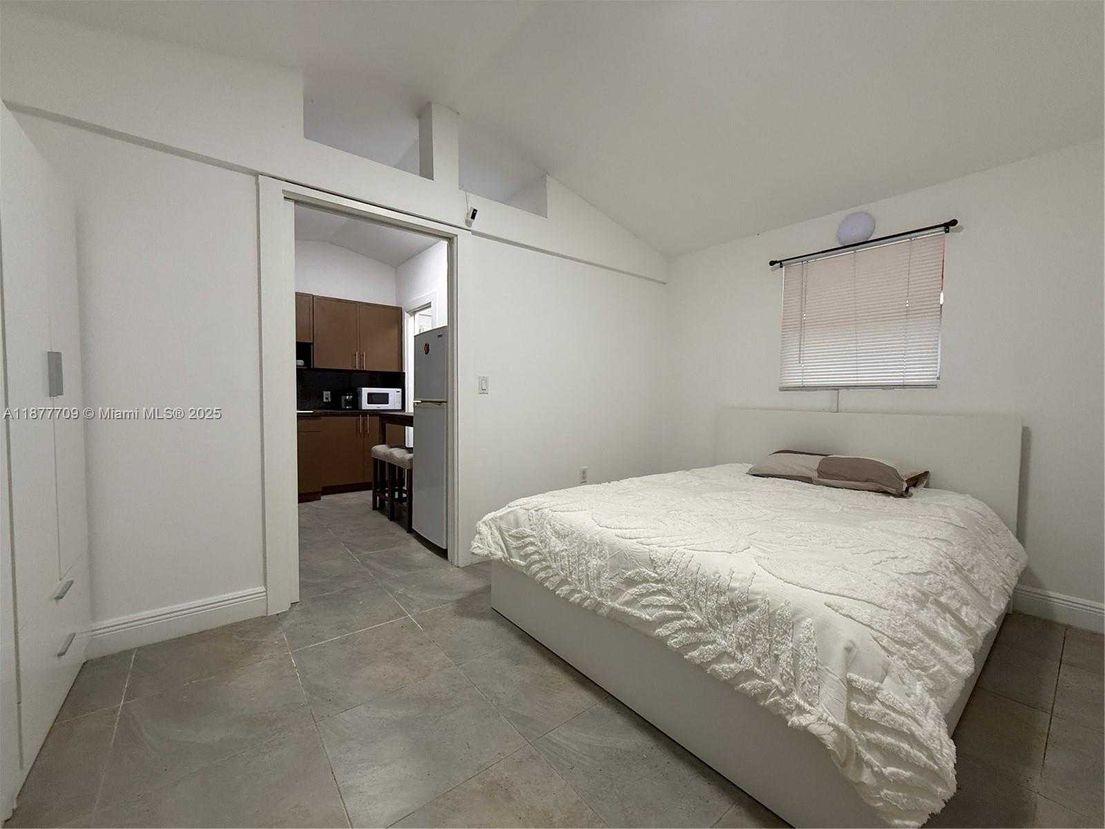 Small Image of 21500 SOUTH WEST 232ND ST, Miami Number 83