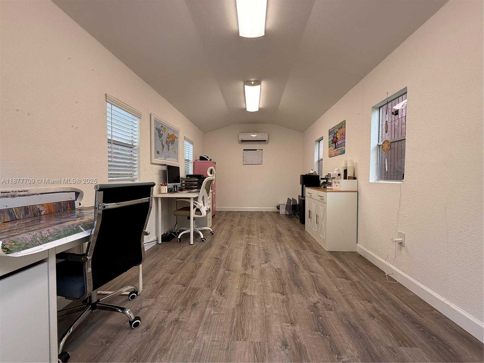 Small Image of 21500 SOUTH WEST 232ND ST, Miami Number 86