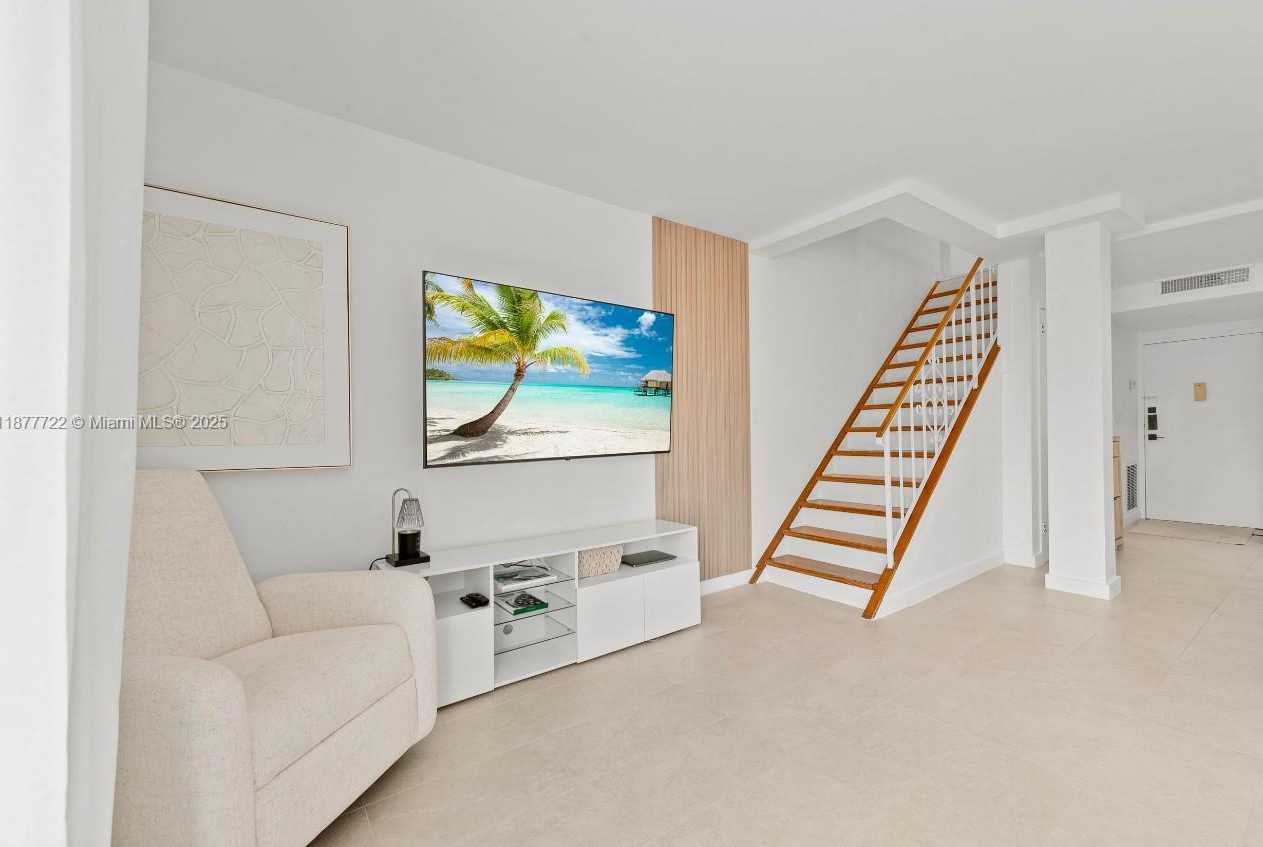 Small Image of 17800 ATLANTIC BLVD, PH-3, Sunny Isles Beach Number 13